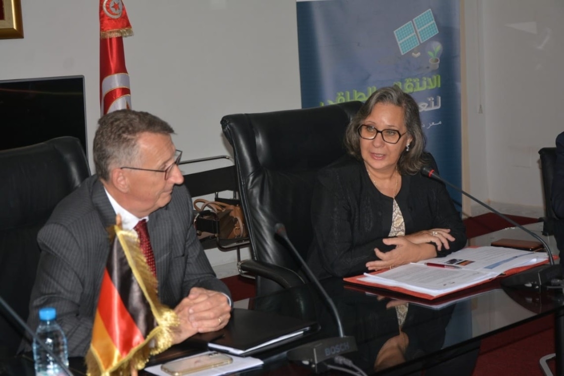 افتتاح معرض متنقل للطاقات المتجددة في اطار التعاون التونسي الألماني 