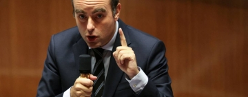 الموازنة تثير معركة حامية في البرلمان الفرنسي