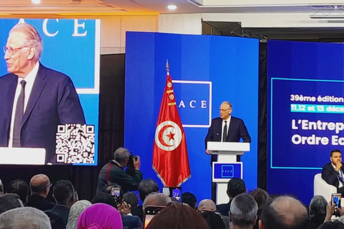 دومينيك دوفيلبان خلال ندوة المعهد العربي لرؤساء المؤسسات : الانفتاح  والابتكار مفاتيح تونس للتمركز اقليميا