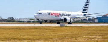 شركة "اكبراس أر كارقو  " تعزّز أسطولها بطائرة جديدة بوينغ ب737-800، الأولى من نوعها في تونس