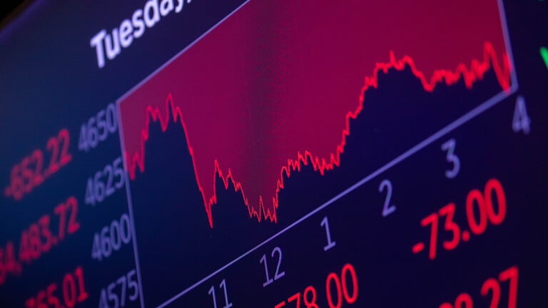 بورصة إسطنبول تقرر إيقاف التداول