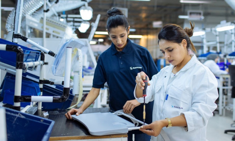 Safran  présente un exposé sur le développement de son   activité en Tunisie