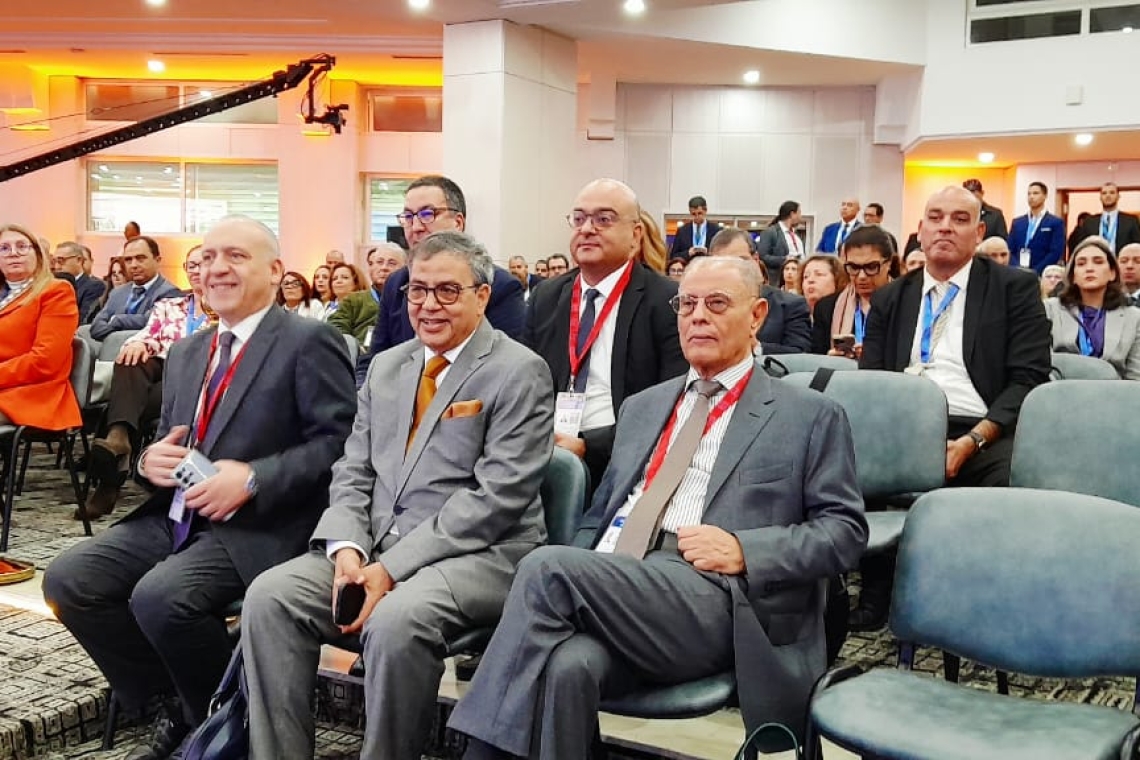 محافظ "المركزي التونسي": الاقتصاد عالق في حلقة استثمار خانقة