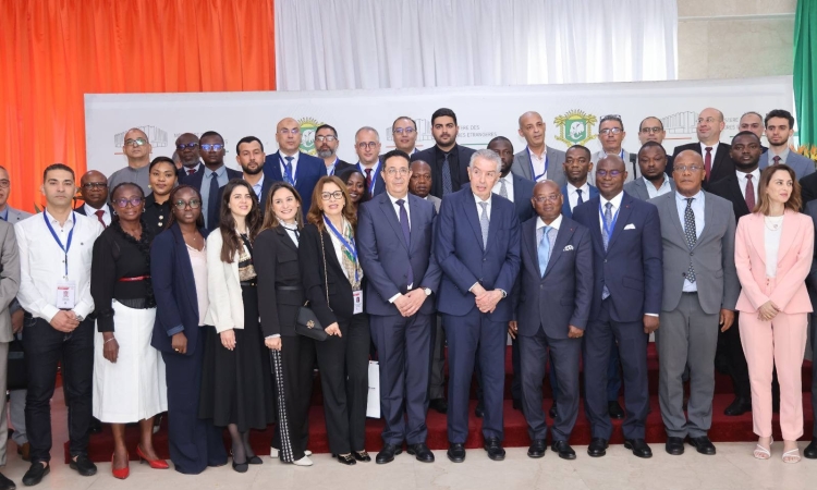 U𝐧𝐞 𝐝𝐞́𝐥𝐞́𝐠𝐚𝐭𝐢𝐨𝐧 𝐝’𝐮𝐧𝐞 𝐯𝐢𝐧𝐠𝐭𝐚𝐢𝐧𝐞 𝐝’𝐞𝐧𝐭𝐫𝐞𝐩𝐫𝐢𝐬𝐞𝐬 𝐭𝐮𝐧𝐢𝐬𝐢𝐞𝐧𝐧𝐞𝐬 𝐚̀ 𝐀𝐛𝐢𝐝𝐣𝐚𝐧