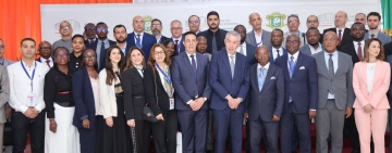 U𝐧𝐞 𝐝𝐞́𝐥𝐞́𝐠𝐚𝐭𝐢𝐨𝐧 𝐝’𝐮𝐧𝐞 𝐯𝐢𝐧𝐠𝐭𝐚𝐢𝐧𝐞 𝐝’𝐞𝐧𝐭𝐫𝐞𝐩𝐫𝐢𝐬𝐞𝐬 𝐭𝐮𝐧𝐢𝐬𝐢𝐞𝐧𝐧𝐞𝐬 𝐚̀ 𝐀𝐛𝐢𝐝𝐣𝐚𝐧